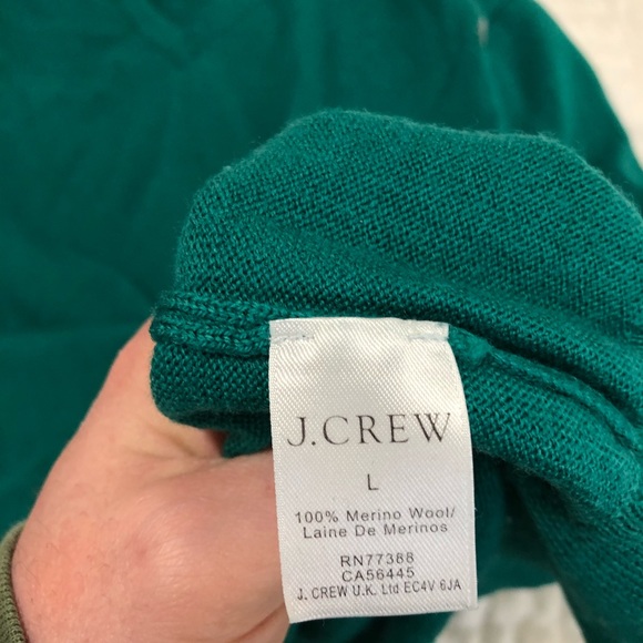 100% Merino green J Crew V Neck sweater - Picture 4 of 4